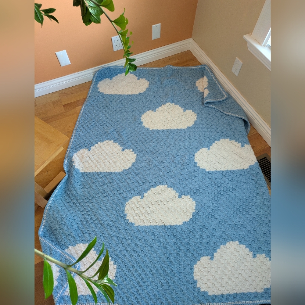 NEW Fluffy White Clouds Blanket ( Crochet ) Large